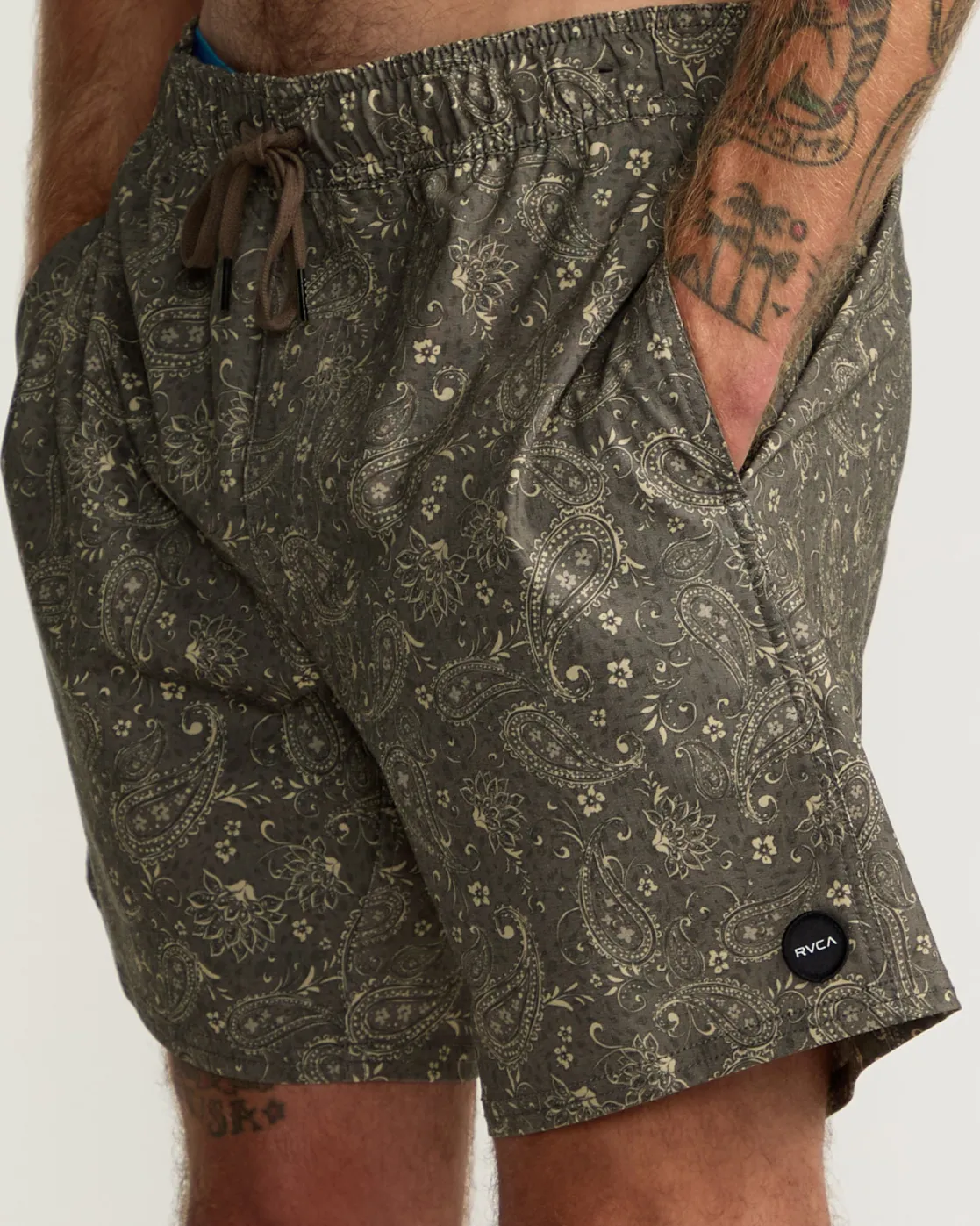 RVCA ATLAS ELASTIC WAIST 17" BOARDSHORTS Chocolate Discount