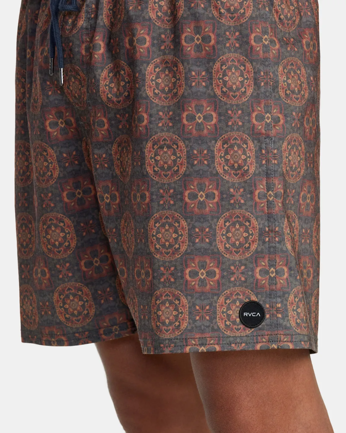 RVCA BARNES ELASTIC WAIST 17" BOARDSHORTS Red Earth Clearance