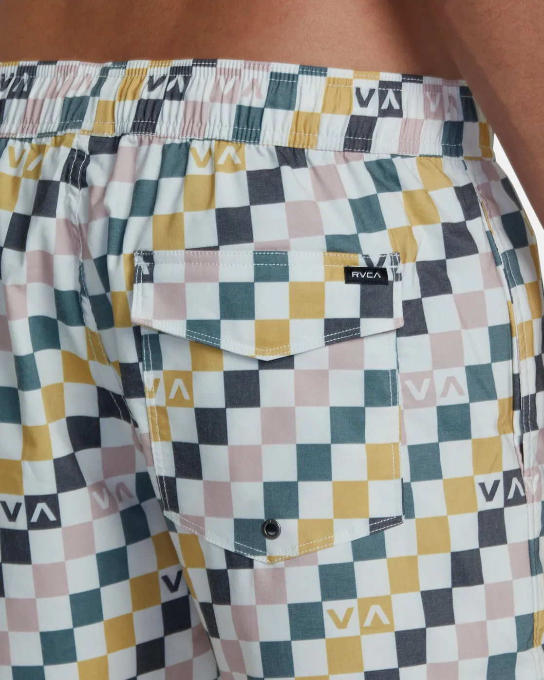 RVCA BARNES ELASTIC WAIST 17" BOARDSHORTS Antique White New