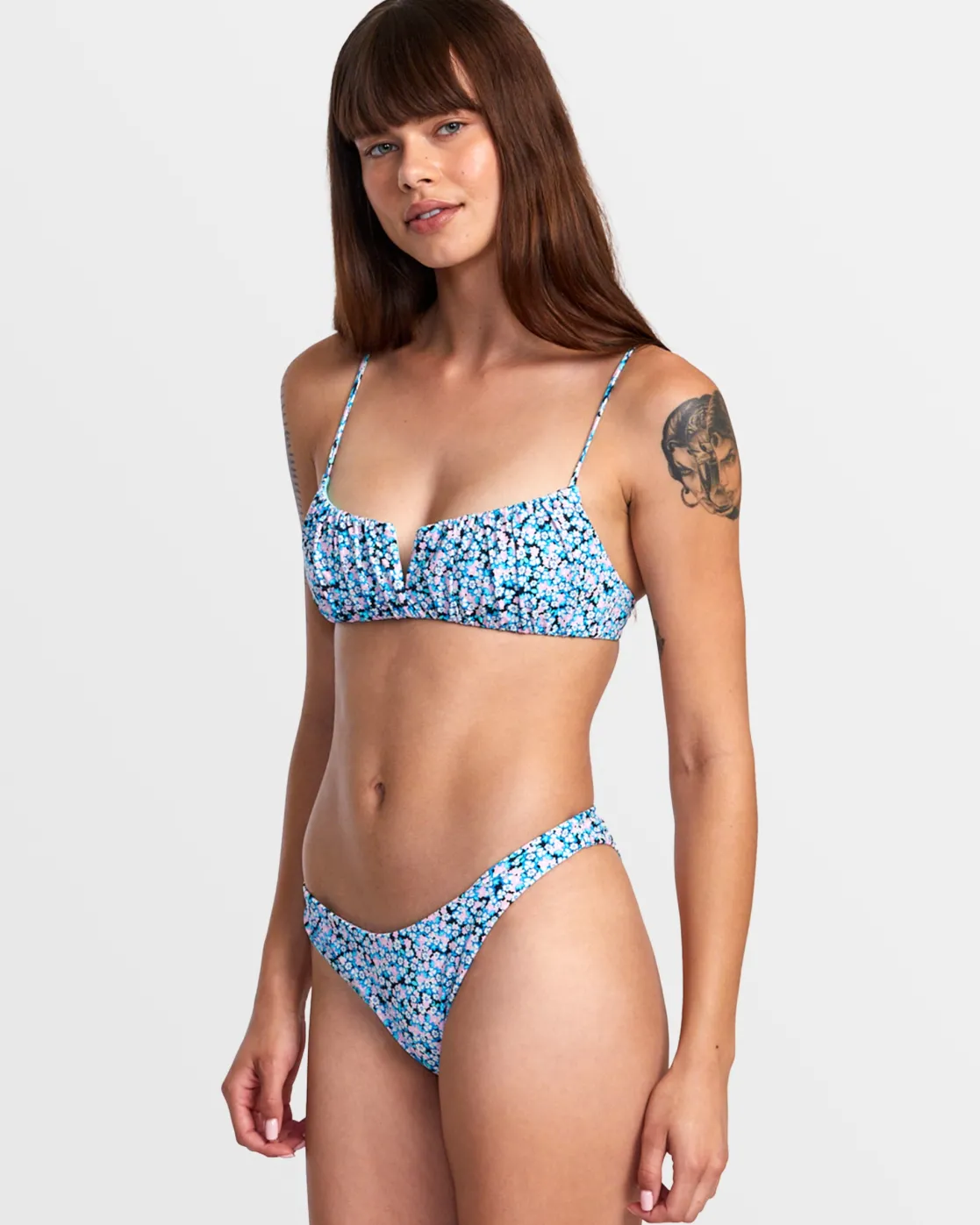 RVCA SPRINKLES V-WIRE BRALETTE BIKINI TOP Black Floral Online