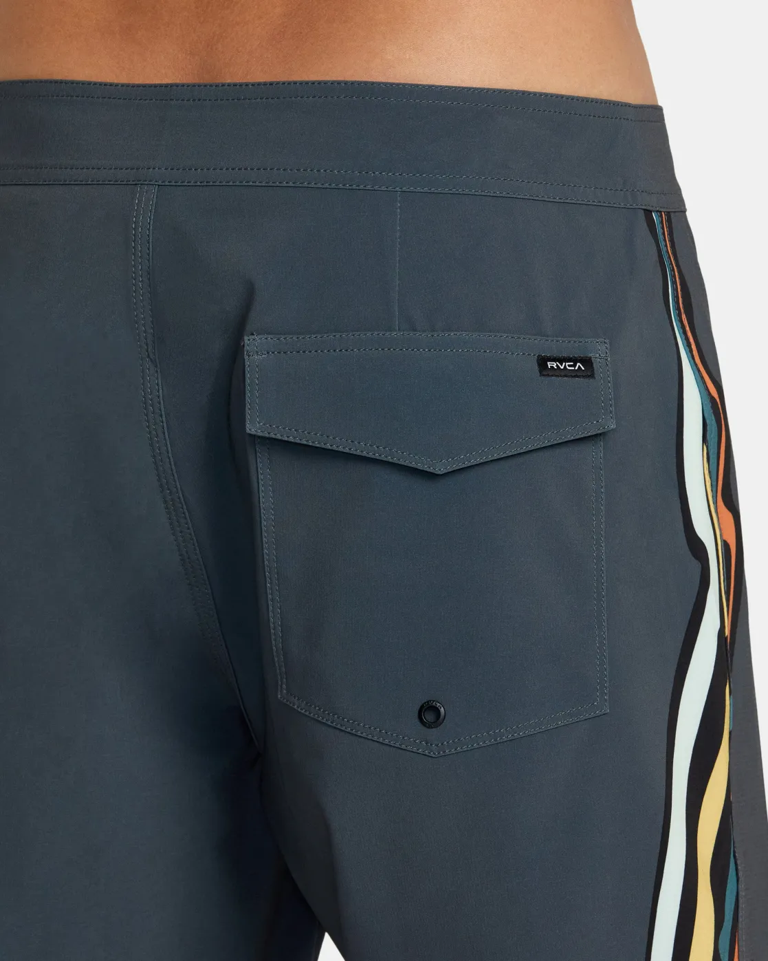 RVCA VA 19" BOARDSHORTS Black Multi New