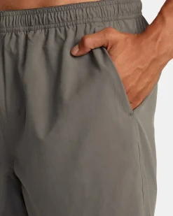 RVCA YOGGER TRAIN 2-IN-1 17